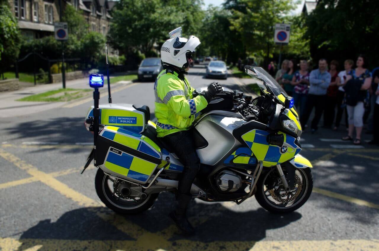 Polis cc0 motorcykel folk