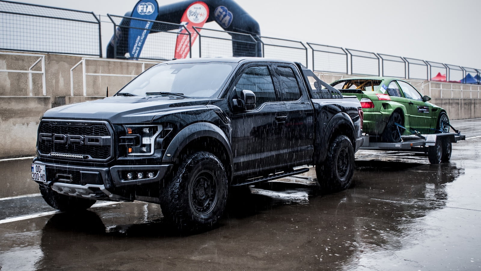 black chevrolet crew cab pickup truck ford bil bärgare