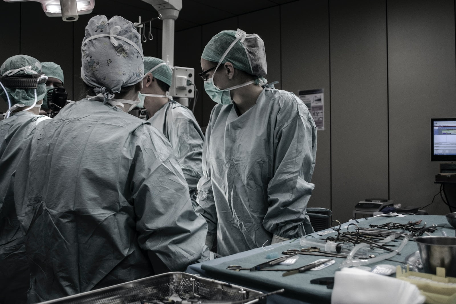 medical professionals working plastikoperation operation sjukhus medicin